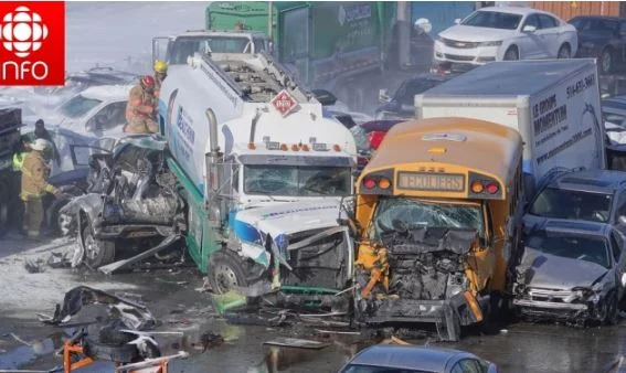 Le Canada, 200 véhicules sont impliqués dans un accident et 70 personnes sont blessées