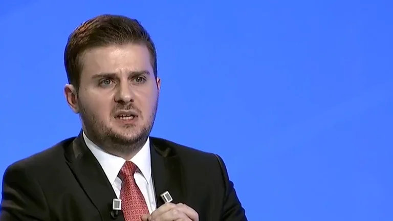 Cakaj responde a Haradinaj después de acusarle de cabildeo por el intercambio de territorios de Kosovo