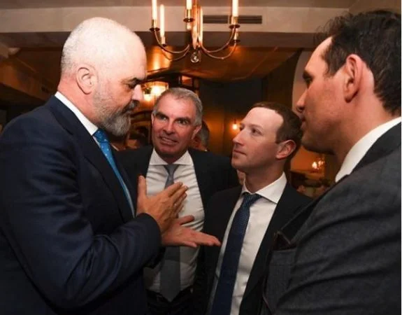 Chat pubblicata: Ecco cosa gli ha detto Edi Rama Mark Zuckerberg durante il suo incontro a Monaco di Baviera