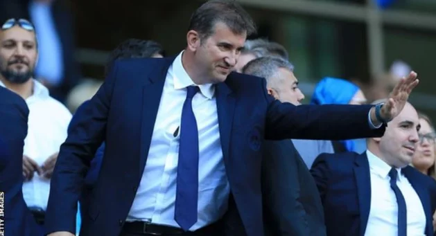 Le chef de la direction de Manchester City nie les accusations : nous sommes propres.