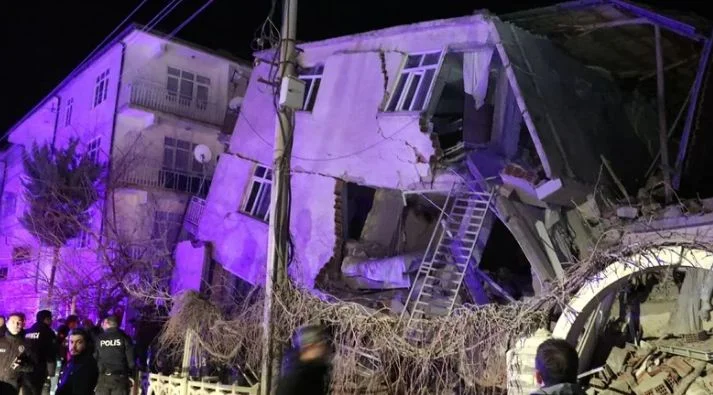 Un fort tremblement de terre en Turquie
