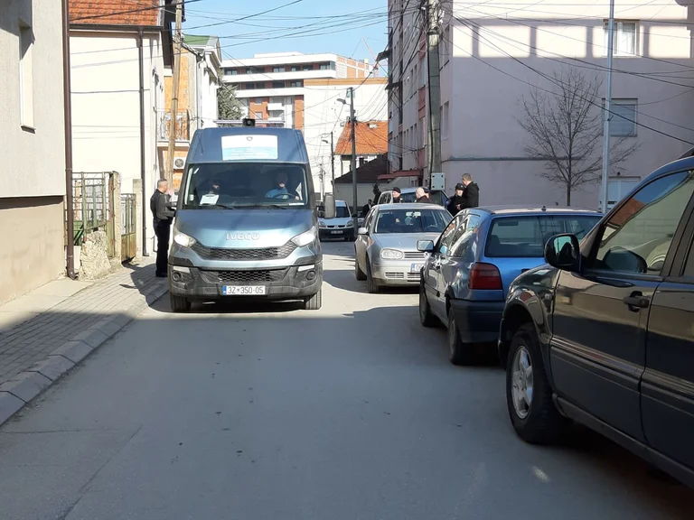 Die Familien der Opfer in Gjilan
