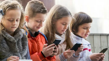 Before you leave the phone in the hands of your children, read this
