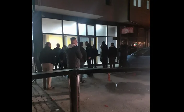 Robbery in Fushe Kosovo, thieves enter heavily armed bar