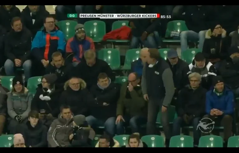 Escándalo en alemán, todo un estadio parado animando