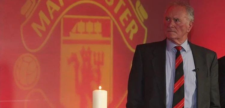 Il avait échappé au crash de l'avion, la légende de Manchester United meurt