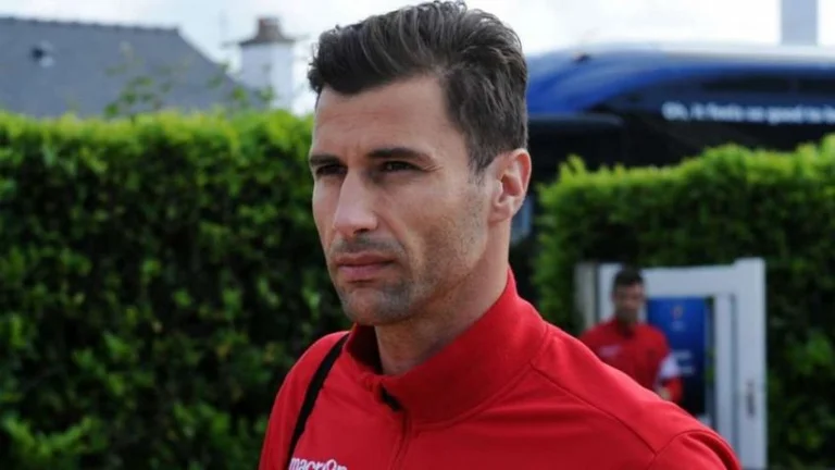 C'est le 12e anniversaire de l'indépendance de Lorik Cana.