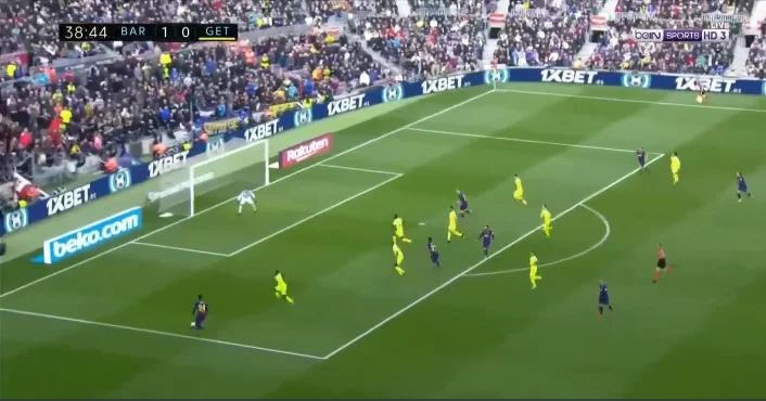 Le deuxième but de Barca contre Getafes est venu après une aide brillante de Junior Firpo
