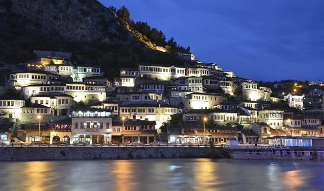 Google verkündet Albaniens romantischste Stadt