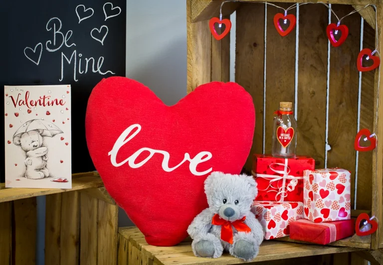 These are the best gifts your partner should be given for Valentine's Day.