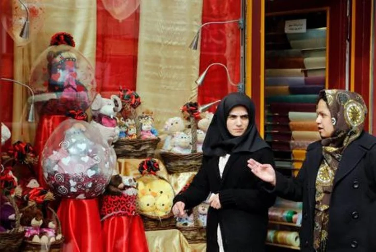 L'Iran arrête la Saint Valentin