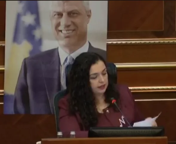 Geschenke für Osman: Diese Dame hat die Beleidigungen der Kriegsleute erhöht.