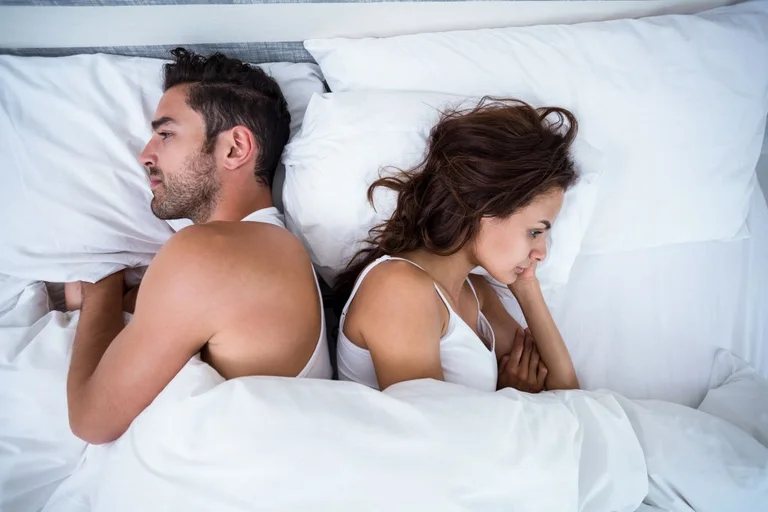 Sexe et santé : comment l'intimité affecte la pression artérielle élevée et faible