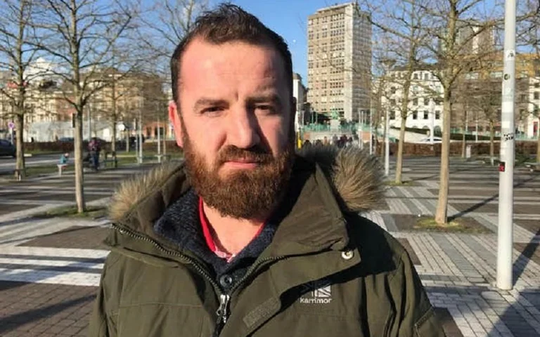 Britischer Pass Lügner aus dem Kosovo bleibt Straßen in Brüssel
