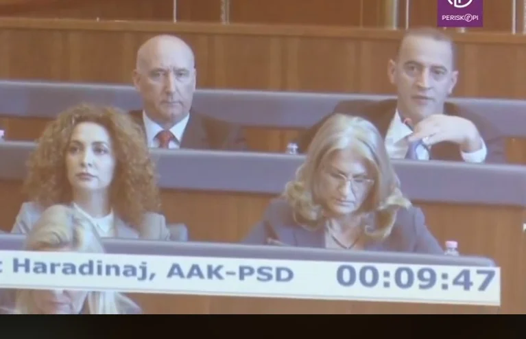 Haxhiu attacks hard Vjosa Osmani: I'd be happy if you were elected mayor in the morning, not at night.