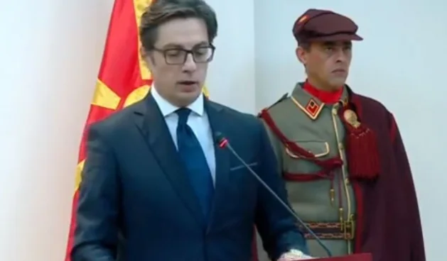 Pendarovski firma il decreto di ratifica della NATO