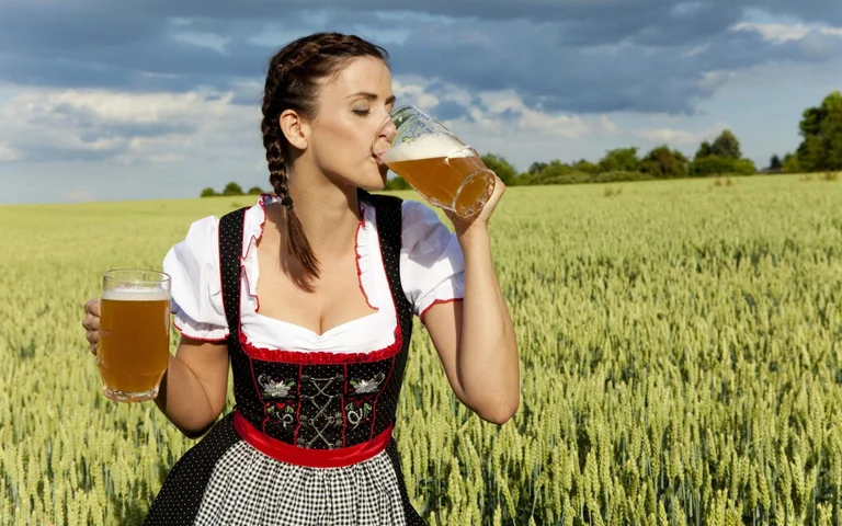 Sechs fantastische Dinge, die Frauen erfunden haben, einschließlich Bier.