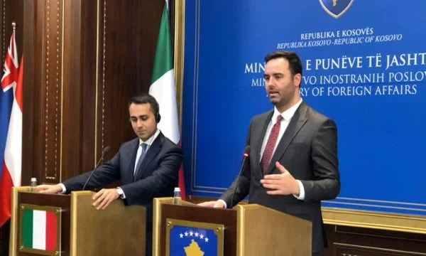 Ministre italien, après une rencontre avec Konjufka: dialogue avec la Serbie