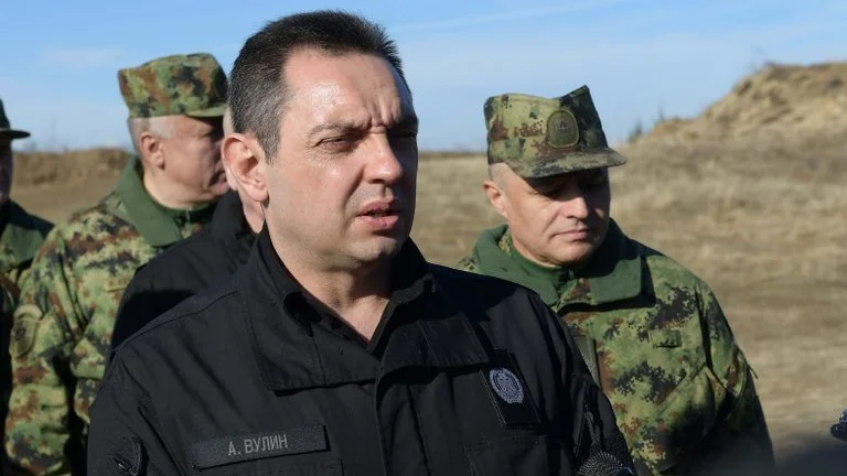 Vulin è stato consegnato in Montenegro in uniforme serba, rispedito