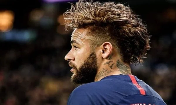 Ecco il calciatore che Neymar considera l'uomo più elegante del mondo