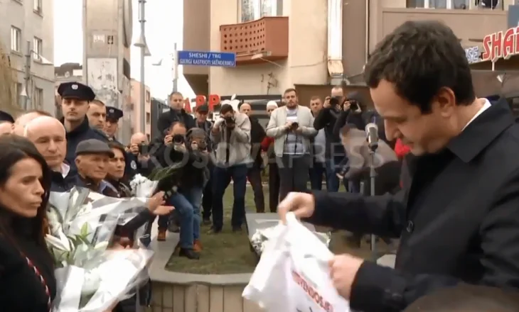 Qui est l'activiste qui a donné sa chemise à Albin Kurt ?
