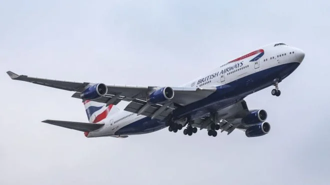 In a storm race, the plane breaks the New York Line record London