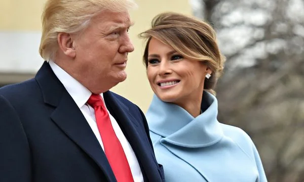Trump versuchte Melanie zu küssen, schauen Sie, was sie tat