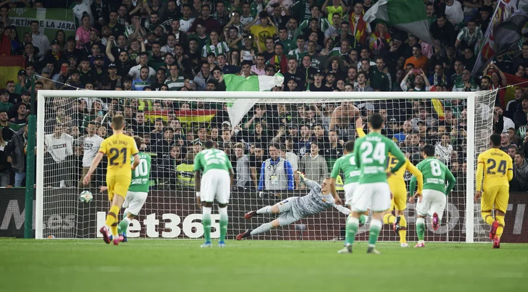 Mess's magic saves Barcelona: Hat-trick with assistings and winning with the hose against Betty