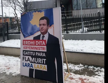 Aksioni i studentëve ndaj Kryeparlamentares dhe Kryeministrit