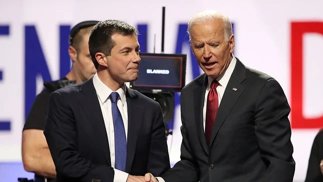 Buttigieg fiton garën e parë presidenciale të Demokratëve: 10-0 me delegatë ndaj Bidenit