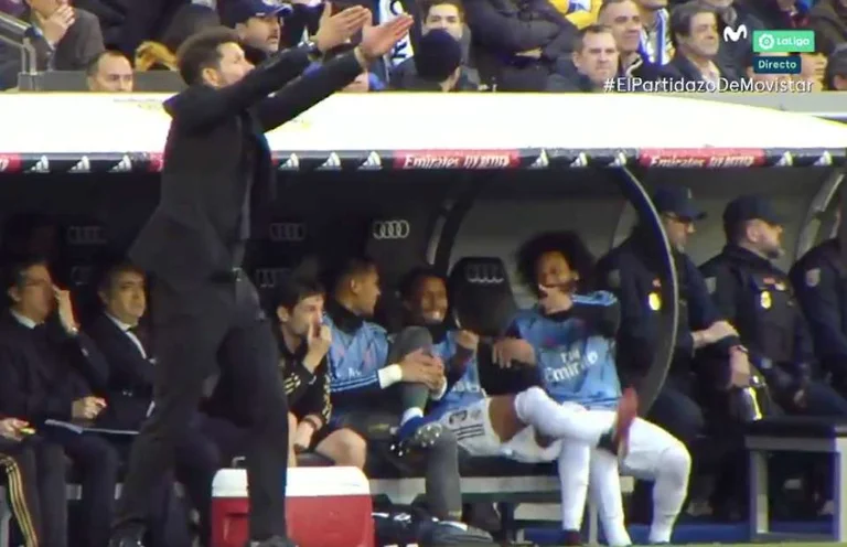 Simeone i zhgënjyer, ja si tallen lojtarët e Real Madridit