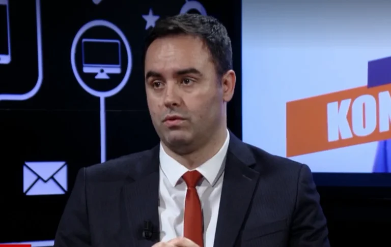 Konjufca: Agim Veliu është ministër i brendshëm, Albin Kurti është ministër i madh i brendshëm