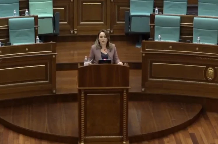 Thaçi për Kurtin: Mbreti i parimeve i shkeli ende pa ja nisur