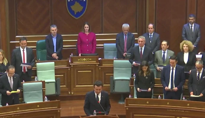 Ia huq nënkryetarja e Kuvendit, e rritë numrin e votave për Kurtin