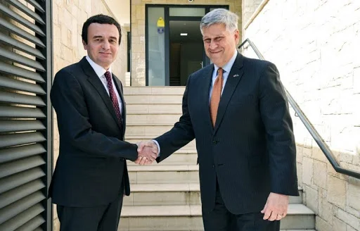 Ambasadorit Kosnett reagon pas formimit të Qeverisë Kurti