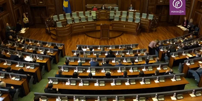 Nis seanca për votimin e Qeverisë