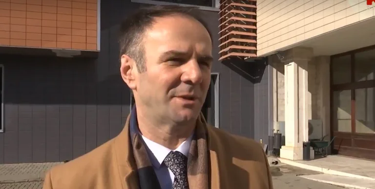 Kuçi: Qeverinë s’e votojmë, por në të ardhmen mund të votojmë gjëra që janë në interes të vendit