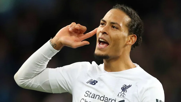 ”Guardiola duhet të pendohet që nuk e bleu Van Dijk”