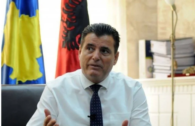 Flet Bahtiri: Tërhiqet Konjufca, themelohet Qeveria