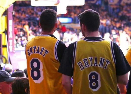Ndeshje emocionuese e Lakers, pas vdekjes së Kobe Bryant