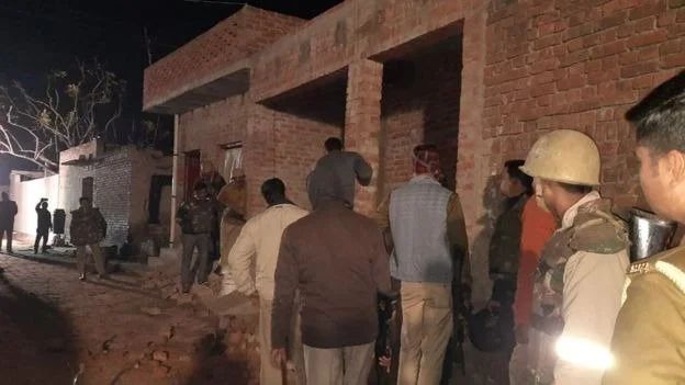 They organized their daughter's birthday party, took 20 children. Man and Woman Killed