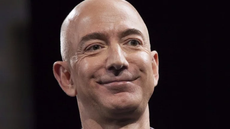 Jeff Bezos became richer for $13.5 billion in only 15 minutes