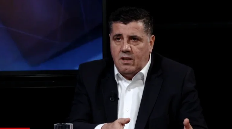 Haziri VV's: Sé responsable, por peor de lo que vas, la gente está esperando algo mejor