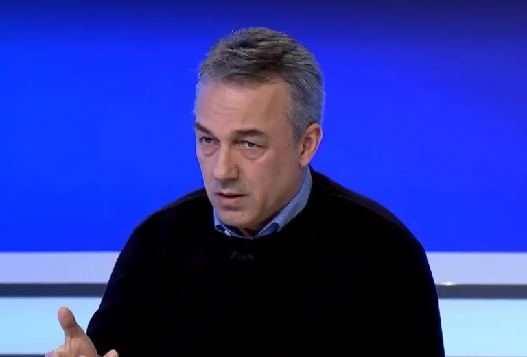 Abdullah: Amerika ist nicht für die LDK-VV-Koalition, weil sie wissen, dass diese beiden Parteien später Probleme haben.