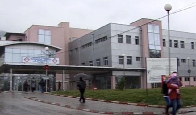 Il direttore dell'ospedale Prizren dice dello stato di polizia e bambino ferito a Zhur