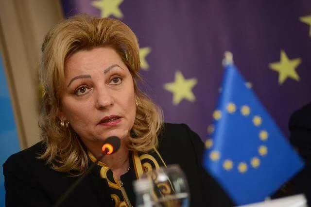 Apostolova parla dell'incontro di ieri sera con il Kurt di Mustaf