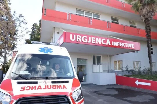 Albanischer Student aus China Krankenhaus
