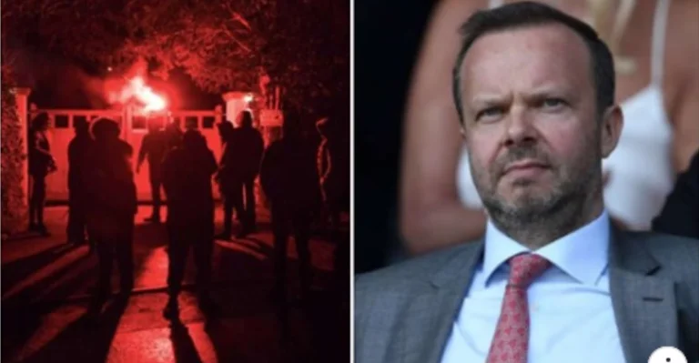 Deve morire: i fan di Man United hanno filmato i razzi a casa di Ed Woodward