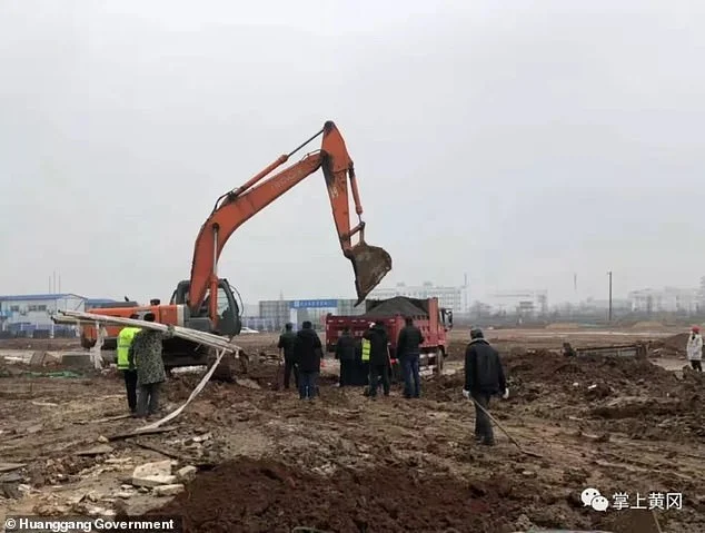 Come hanno fatto i cinesi ad avere un edificio vuoto in due giorni? (Foto/Video)