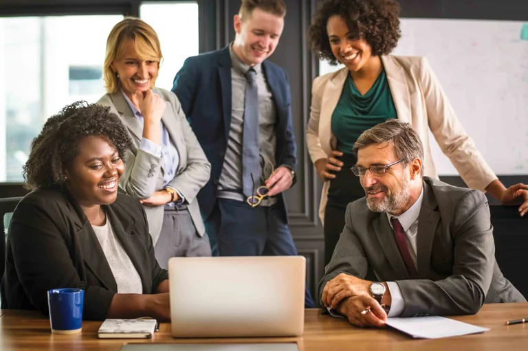 3 types of people who use “to poison” the office